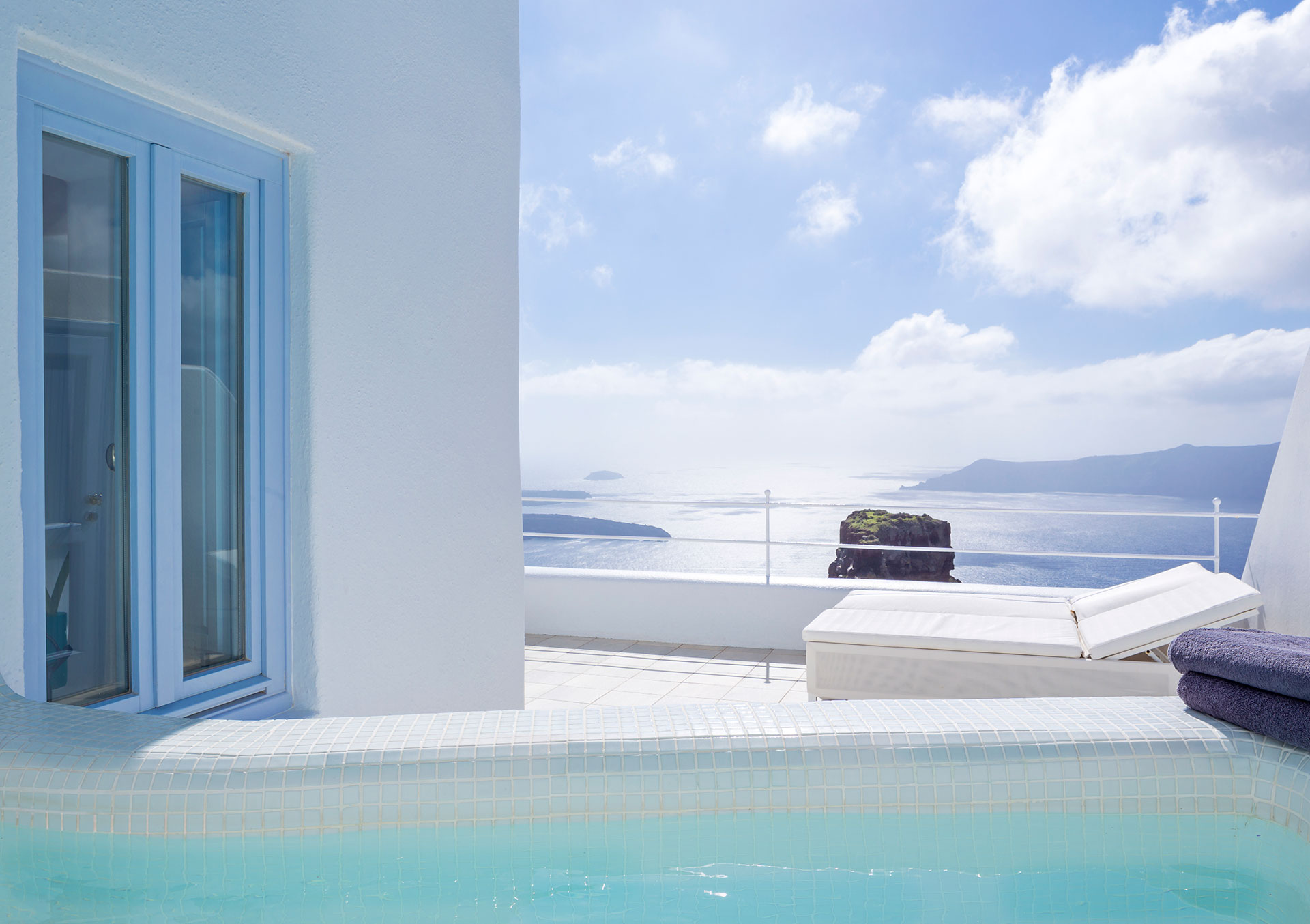 Suite with Outdoor Jetted Tub Astra Suites Santorini